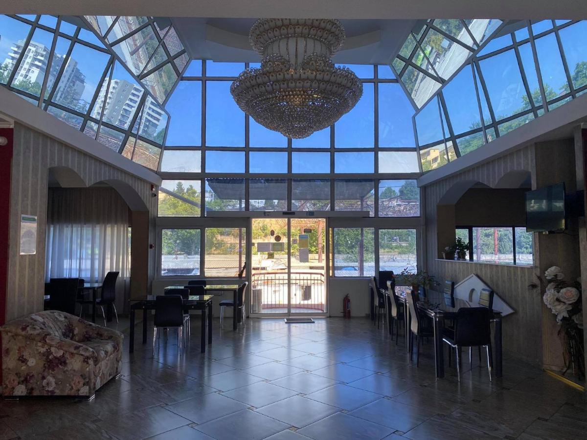 Hotel Okriba Tiflis Dış mekan fotoğraf
