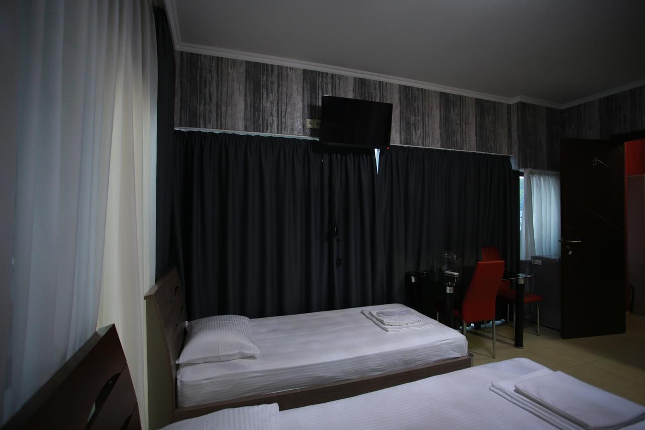 Hotel Okriba Tiflis Dış mekan fotoğraf