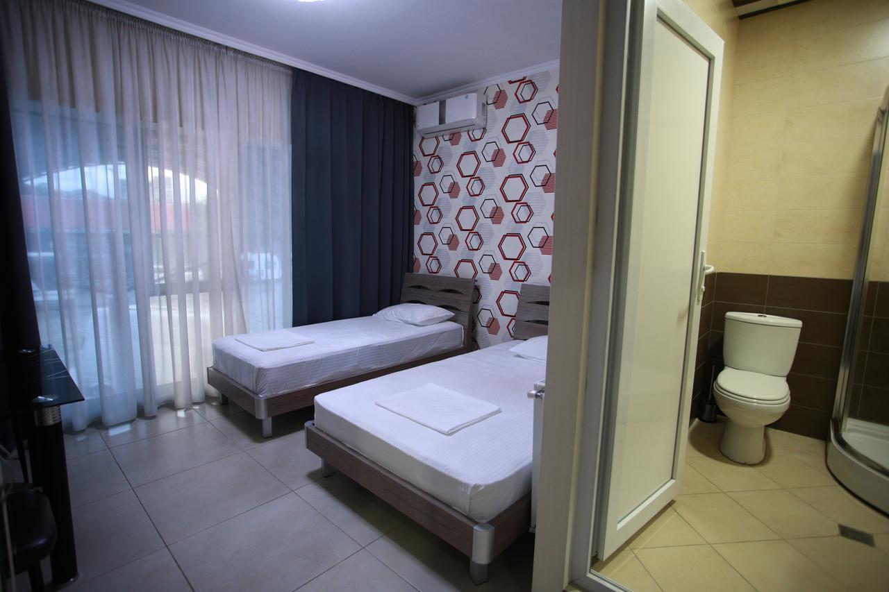 Hotel Okriba Tiflis Dış mekan fotoğraf